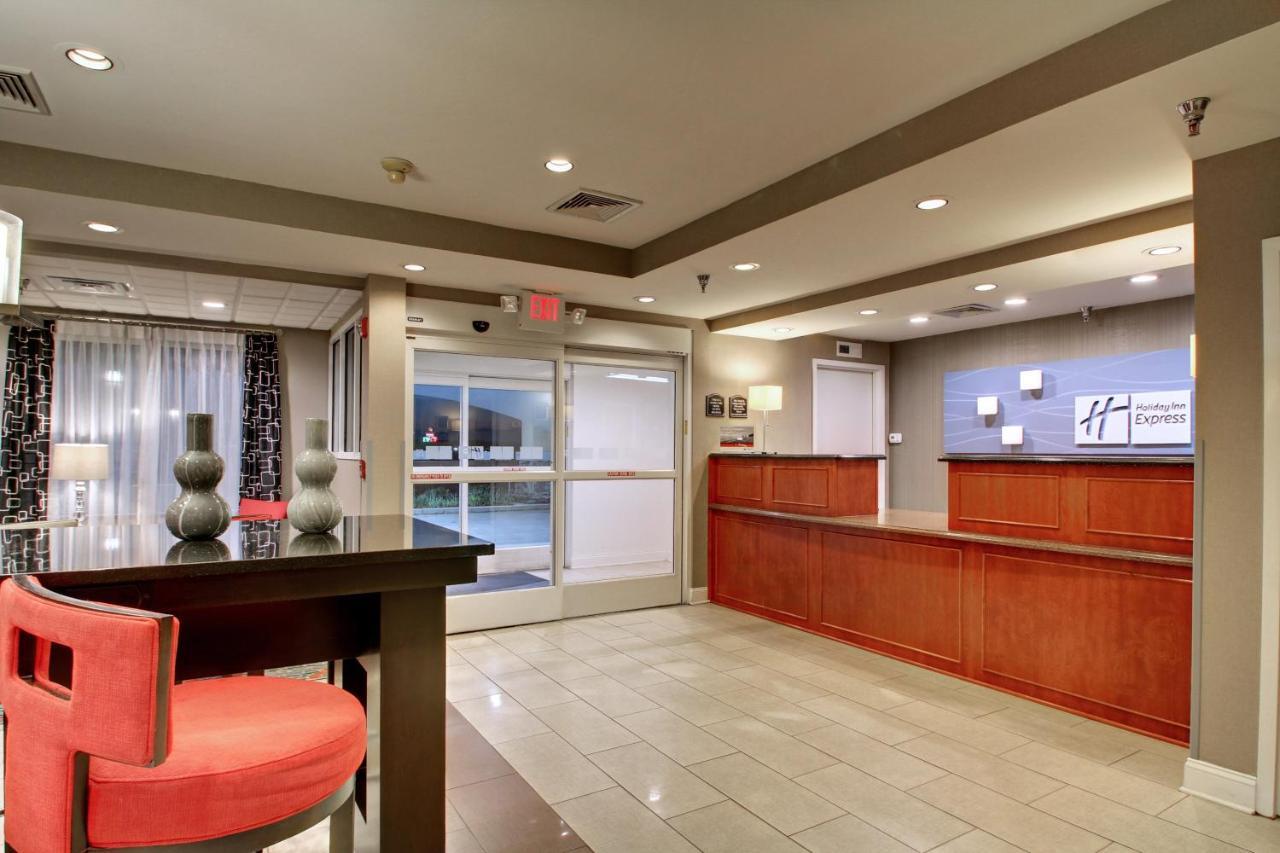 Holiday Inn Express Hurricane Mills Waverly By Ihg Exterior foto